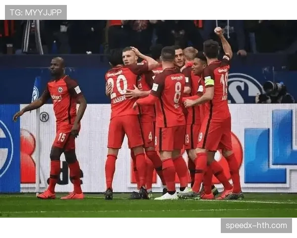 米德尔斯堡红色军团主场取得关键胜利，球迷热情高涨