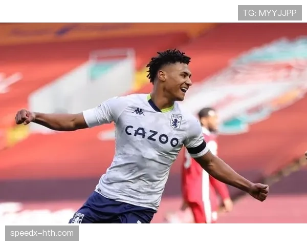 沃特金斯为何难获豪门青睐:战术适配与上限疑云 沃特金斯为何难获豪门青睐:战术适配与上限疑云